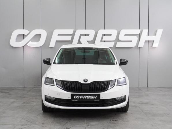 Skoda Octavia III (A7) Рестайлинг с пробегом 2018 года, цена 1 696 000 рублей, 178488 км, лифтбек, Автокод Объявления