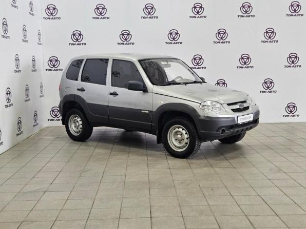 Chevrolet Niva I Рестайлинг с пробегом 2015 года, цена 494 000 рублей, 190060 км, внедорожник, Автокод Объявления