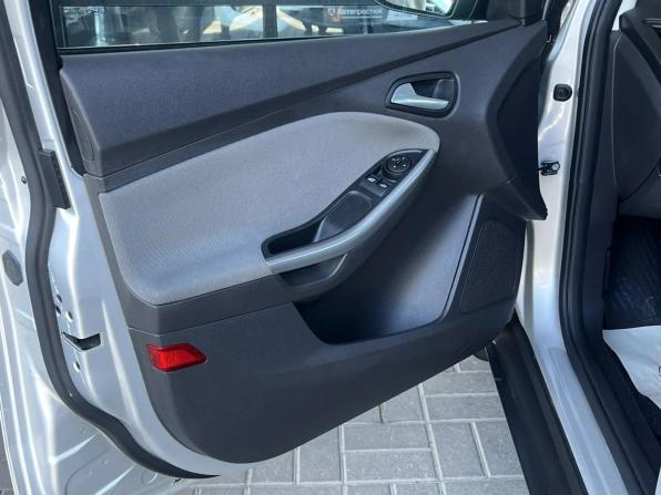 Ford Focus III с пробегом 2013 года, цена 1 247 500 рублей, 46552 км, седан, Автокод Объявления