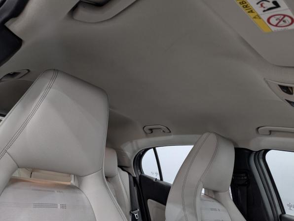 Mercedes-Benz GLA I (X156) Рестайлинг с пробегом 2018 года, цена 2 380 000 рублей, 114718 км, внедорожник, Автокод Объявления