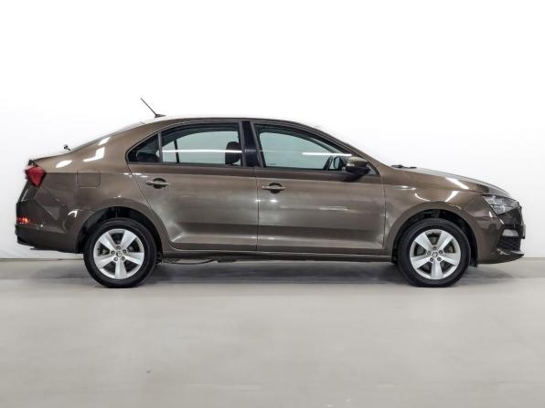 Skoda Rapid II с пробегом 2020 года, цена 1 350 000 рублей, 129360 км, лифтбек, Автокод Объявления