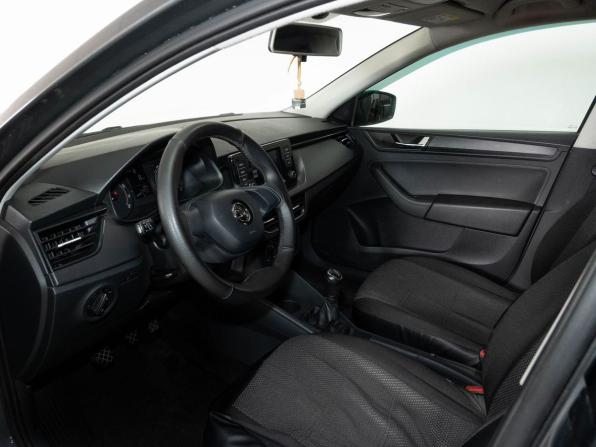 Skoda Rapid II с пробегом 2021 года, цена 1 259 000 рублей, 216975 км, лифтбек, Автокод Объявления