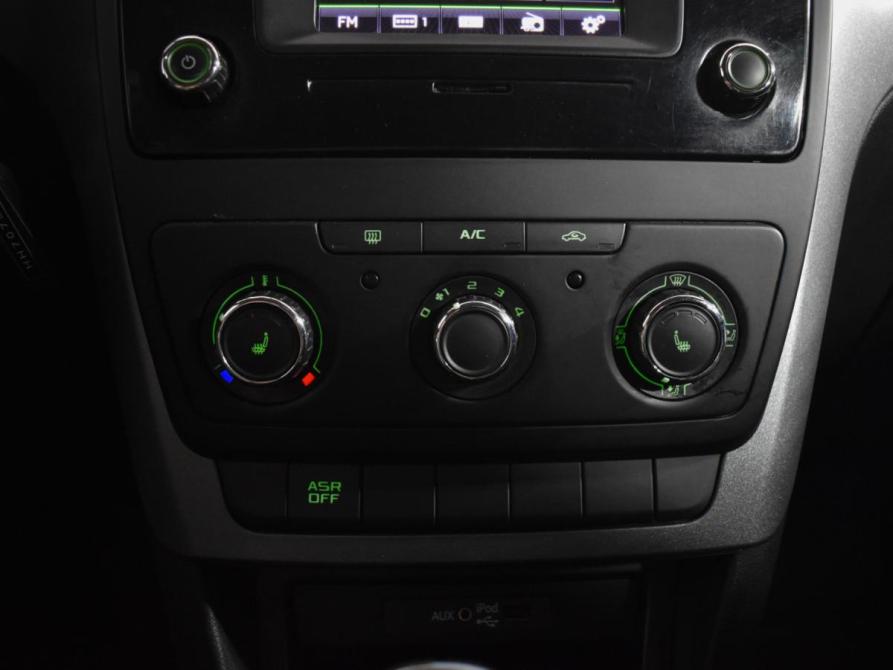 Skoda Yeti I Рестайлинг Санкт-Петербург  - изображение 16