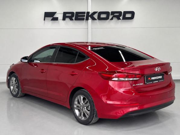 Hyundai Elantra VI (AD) с пробегом 2016 года, цена 1 319 000 рублей, 156000 км, седан, Автокод Объявления
