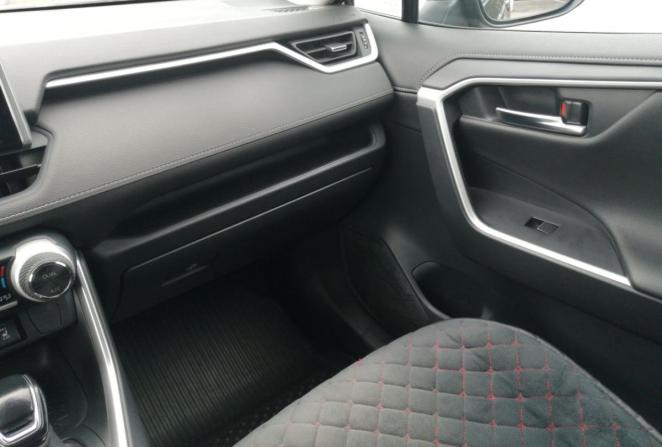Toyota RAV4 IV (XA40) Рестайлинг с пробегом 2019 года, цена 2 675 000 рублей, 75183 км, внедорожник, Автокод Объявления