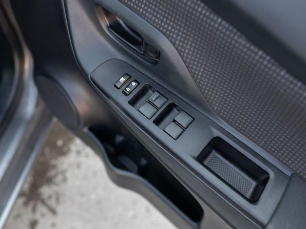 Toyota Vitz III (XP130) Рестайлинг 2 с пробегом 2017 года, цена 950 000 рублей, 76000 км, хэтчбек, Автокод Объявления