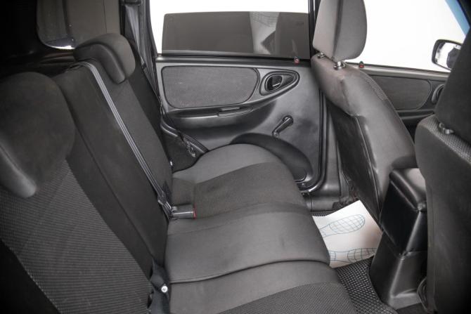 Chevrolet Niva I Рестайлинг с пробегом 2017 года, цена 929 000 рублей, 107521 км, внедорожник, Автокод Объявления