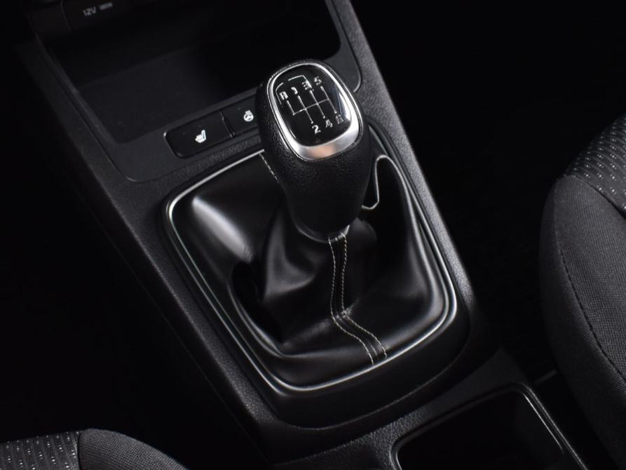 Kia Rio IV Рестайлинг Кемерово  - изображение 16