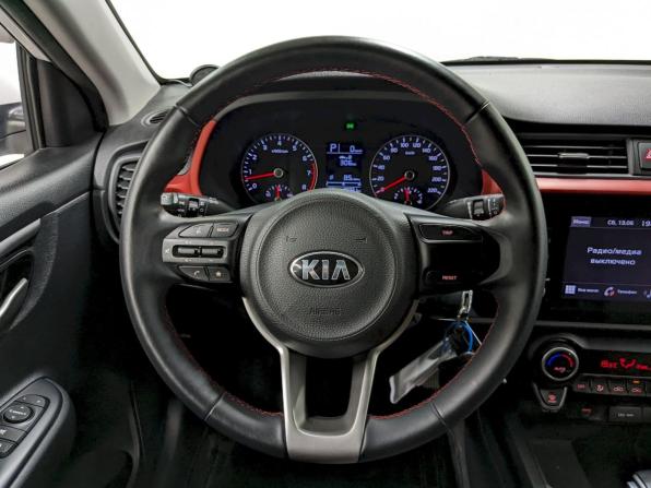 Kia Rio IV Рестайлинг с пробегом 2021 года, цена 1 590 000 рублей, 79324 км, седан, Автокод Объявления