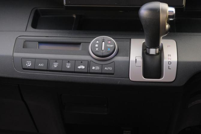 Honda Freed I Рестайлинг с пробегом 2012 года, цена 1 159 000 рублей, 147000 км, компактвэн, Автокод Объявления