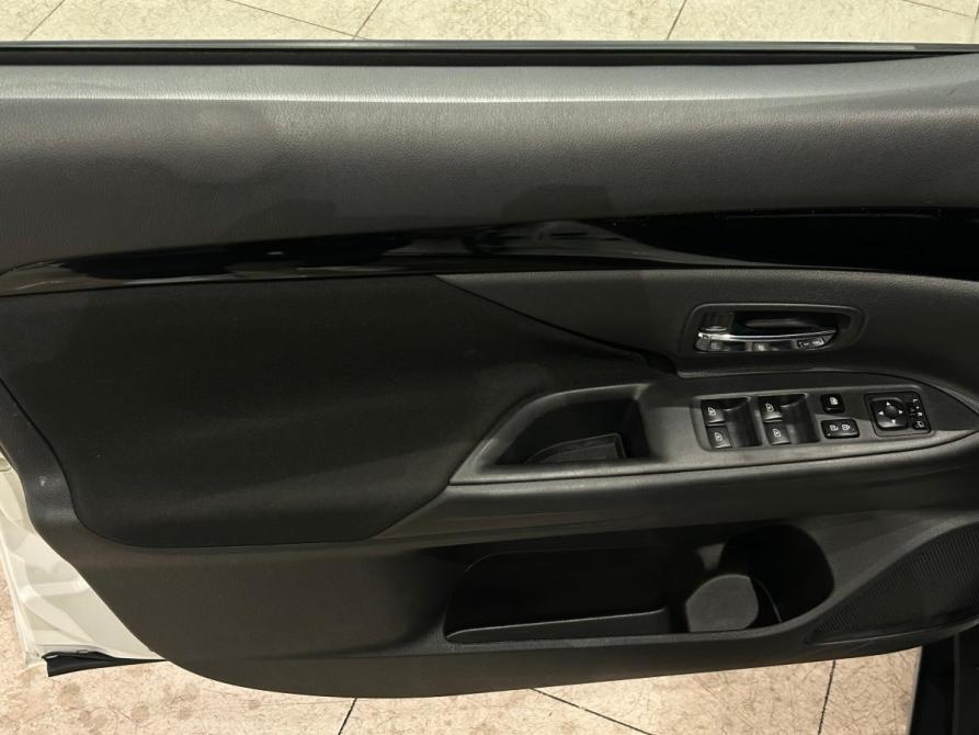Mitsubishi Outlander III Рестайлинг 3 Санкт-Петербург  - изображение 16