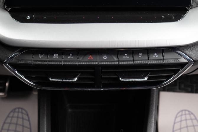 Skoda Octavia IV (A8) с пробегом 2021 года, цена 2 849 000 рублей, 131000 км, лифтбек, Автокод Объявления