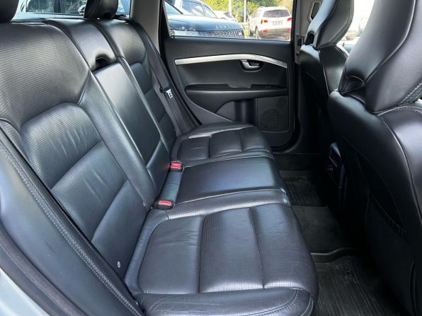 Volvo XC70 II с пробегом 2010 года, цена 1 595 000 рублей, 341171 км, универсал, Автокод Объявления