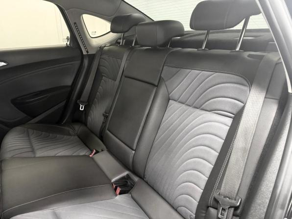 Opel Astra J Рестайлинг с пробегом 2013 года, цена 750 000 рублей, 186525 км, седан, Автокод Объявления