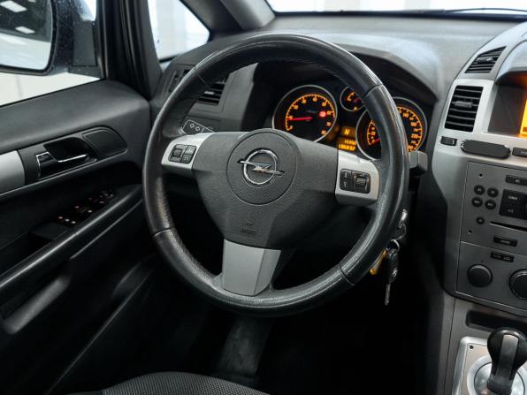 Opel Zafira B Рестайлинг с пробегом 2012 года, цена 674 000 рублей, 136831 км, компактвэн, Автокод Объявления