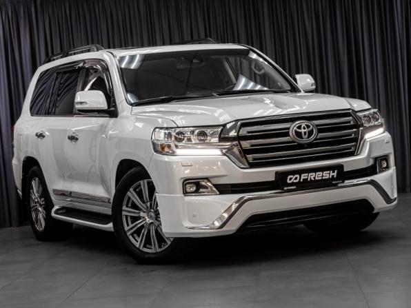 Toyota Land Cruiser 200 Series Рестайлинг 2 с пробегом 2017 года, цена 5 299 000 рублей, 278950 км, внедорожник, Автокод Объявления
