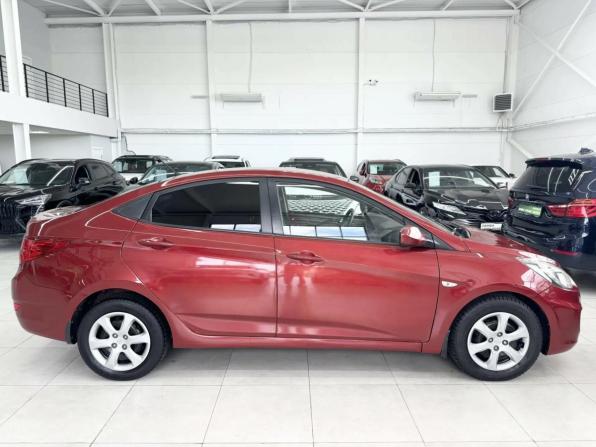 Hyundai Solaris I с пробегом 2011 года, цена 649 000 рублей, 228000 км, седан, Автокод Объявления