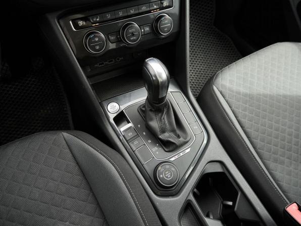 Volkswagen Tiguan II с пробегом 2020 года, цена 2 628 000 рублей, 134502 км, внедорожник, Автокод Объявления