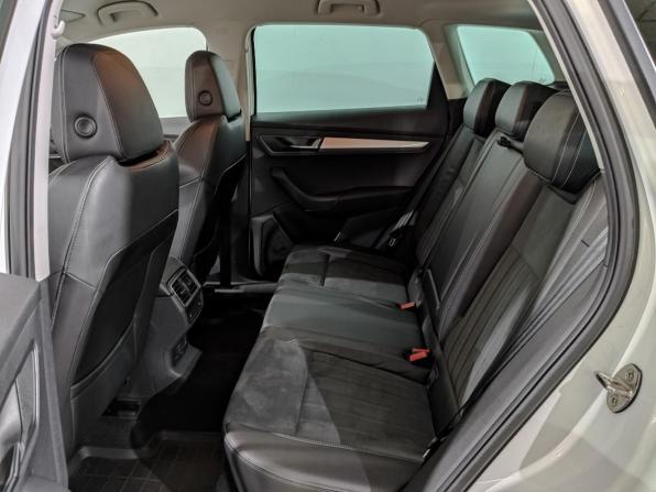 Skoda Karoq I с пробегом 2020 года, цена 2 460 000 рублей, 56926 км, внедорожник, Автокод Объявления