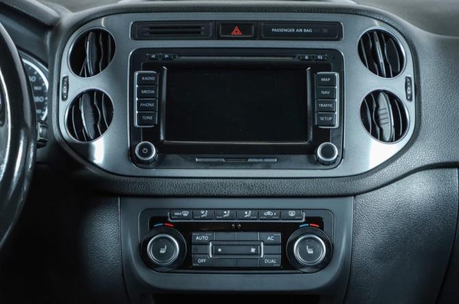 Volkswagen Tiguan I Рестайлинг с пробегом 2012 года, цена 1 499 000 рублей, 180684 км, внедорожник, Автокод Объявления