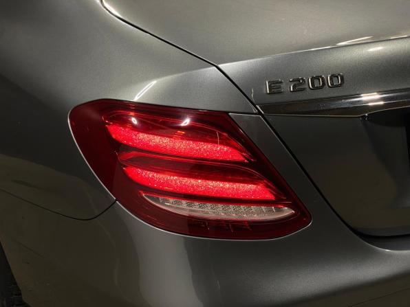 Mercedes-Benz E-Класс V (W213 S213 C238) с пробегом 2016 года, цена 2 200 000 рублей, 240478 км, седан, Автокод Объявления