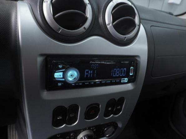 Renault Sandero I с пробегом 2011 года, цена 639 000 рублей, 200155 км, хэтчбек, Автокод Объявления