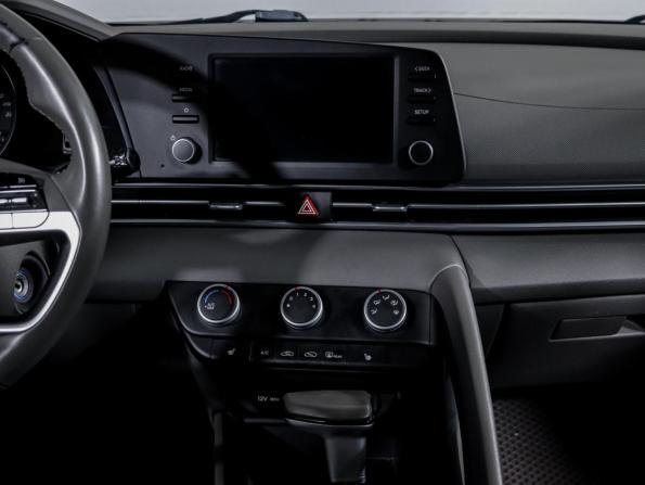 Hyundai Elantra VII (CN7) с пробегом 2023 года, цена 1 950 000 рублей, 87083 км, седан, Автокод Объявления