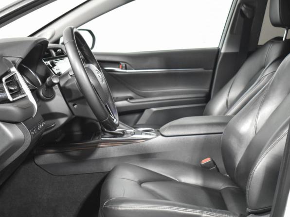 Toyota Camry VIII (XV70) с пробегом 2019 года, цена 2 489 000 рублей, 140906 км, седан, Автокод Объявления