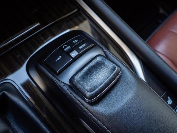 Lexus LX III Рестайлинг 2 с пробегом 2020 года, цена 10 950 000 рублей, 87577 км, внедорожник, Автокод Объявления