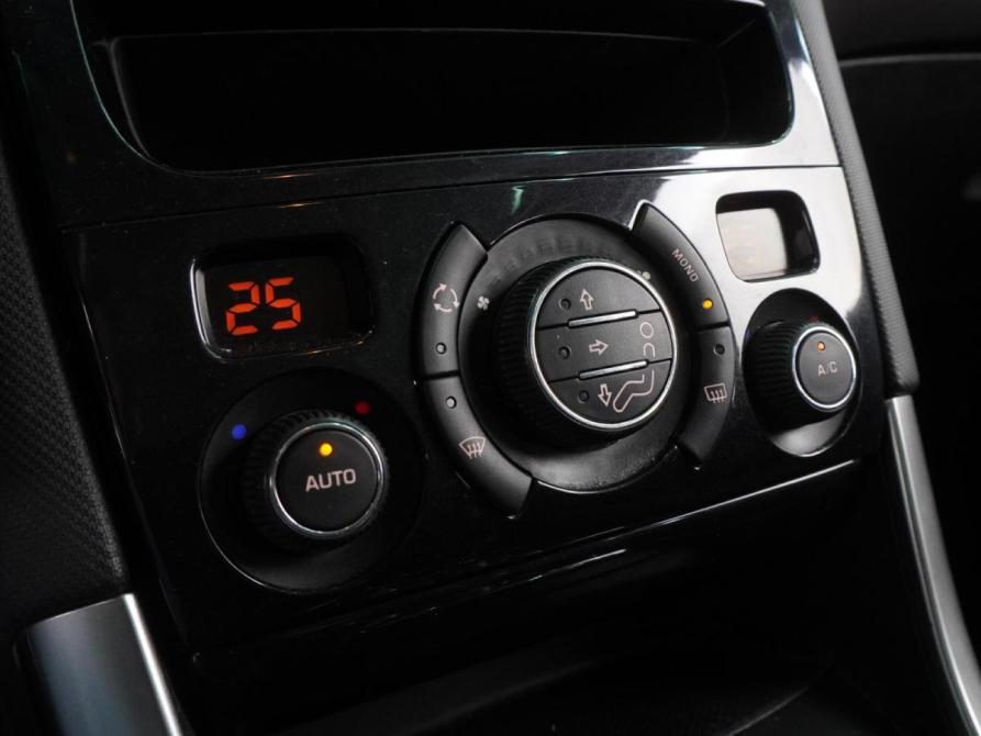 Peugeot 308 I Рестайлинг Воронеж  - изображение 17