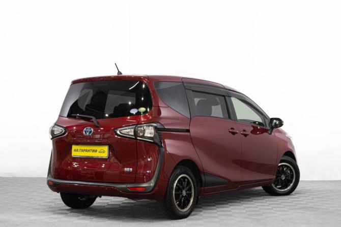 Toyota Sienta II Рестайлинг с пробегом 2020 года, цена 1 299 000 рублей, 103000 км, компактвэн, Автокод Объявления