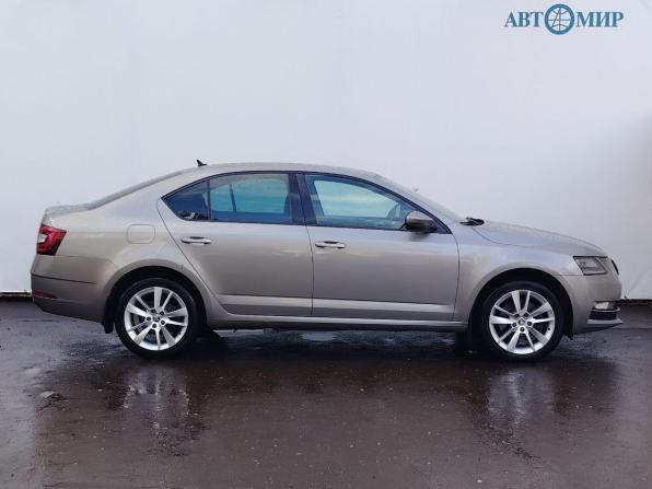 Skoda Octavia III (A7) Рестайлинг с пробегом 2018 года, цена 1 640 000 рублей, 168751 км, лифтбек, Автокод Объявления