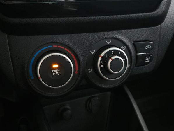 Kia Rio III с пробегом 2013 года, цена 949 000 рублей, 106102 км, хэтчбек, Автокод Объявления