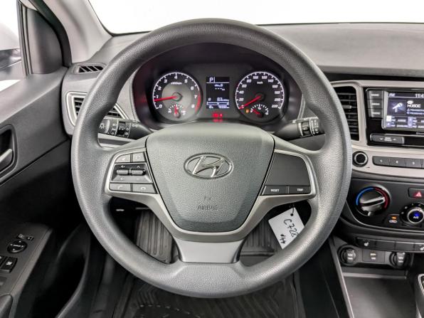 Hyundai Solaris II Рестайлинг с пробегом 2022 года, цена 1 670 000 рублей, 79311 км, седан, Автокод Объявления