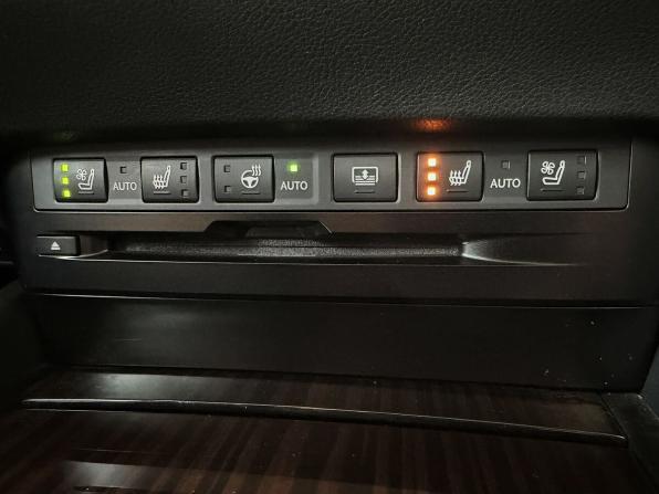 Lexus ES VII с пробегом 2019 года, цена 3 190 000 рублей, 141170 км, седан, Автокод Объявления
