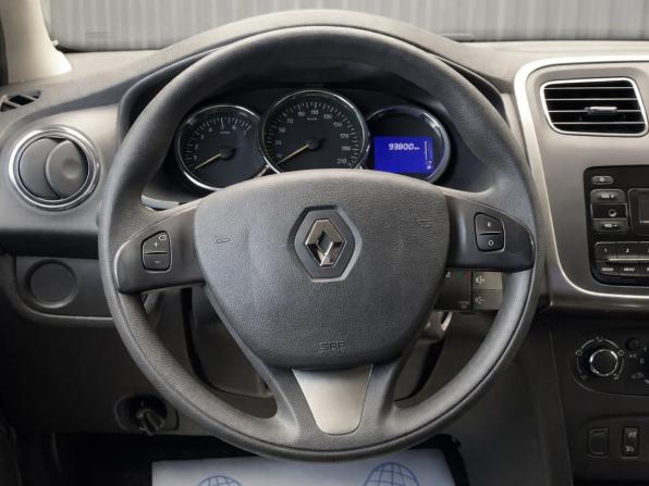 Renault Logan II с пробегом 2017 года, цена 917 000 рублей, 93800 км, седан, Автокод Объявления
