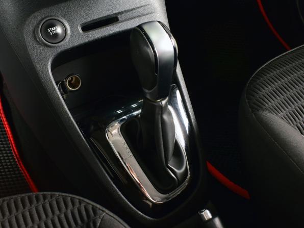 Renault Kaptur I с пробегом 2018 года, цена 1 199 999 рублей, 128886 км, внедорожник, Автокод Объявления