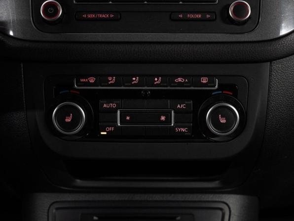 Volkswagen Tiguan I Рестайлинг с пробегом 2012 года, цена 1 379 000 рублей, 258439 км, внедорожник, Автокод Объявления