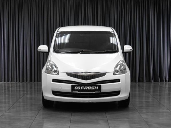 Toyota Ractis I с пробегом 2009 года, цена 629 000 рублей, 260230 км, хэтчбек, Автокод Объявления