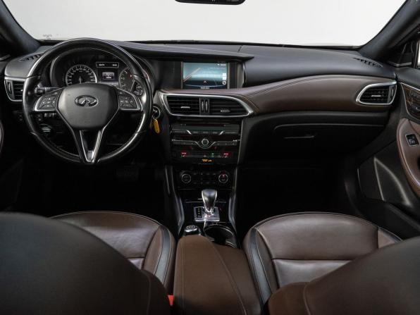 Infiniti Q30 с пробегом 2016 года, цена 2 119 000 рублей, 104395 км, хэтчбек, Автокод Объявления