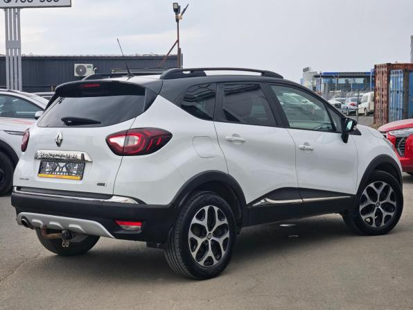 Renault Kaptur I с пробегом 2017 года, цена 1 499 000 рублей, 107980 км, внедорожник, Автокод Объявления