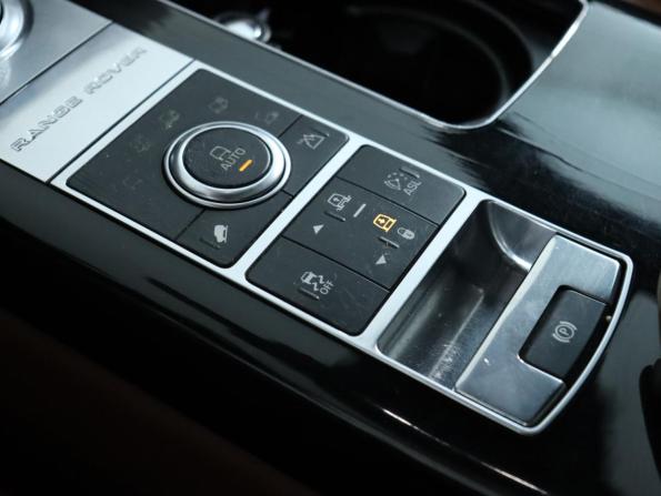 Land Rover Range Rover IV с пробегом 2013 года, цена 2 690 000 рублей, 237000 км, внедорожник, Автокод Объявления