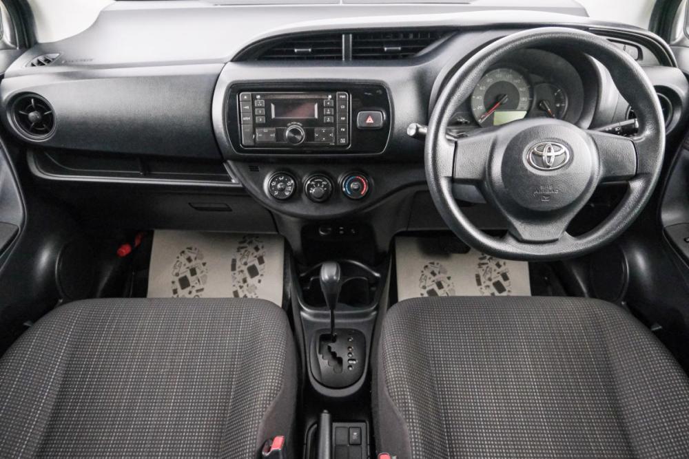 Toyota Vitz III (XP130) Рестайлинг 2 Красноярск  - изображение 11