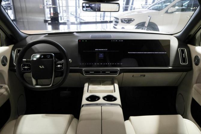 Новый Li Auto (Lixiang) L9 I Рестайлинг 2025 года, цена 12 228 695 рублей, внедорожник, Автокод Объявления