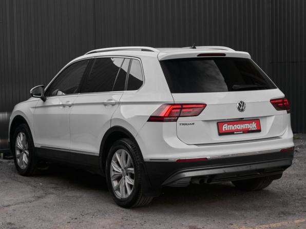 Volkswagen Tiguan II с пробегом 2018 года, цена 1 800 000 рублей, 135752 км, внедорожник, Автокод Объявления