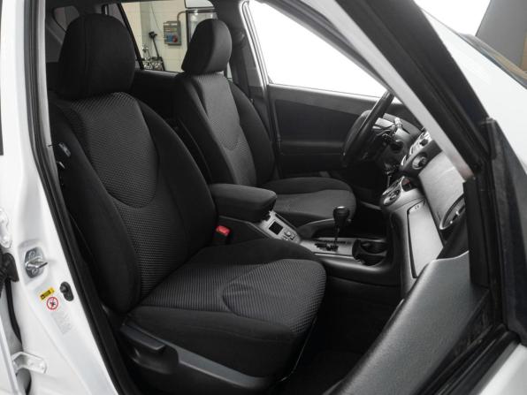 Toyota RAV4 III (XA30) Рестайлинг с пробегом 2011 года, цена 1 619 000 рублей, 167173 км, внедорожник, Автокод Объявления