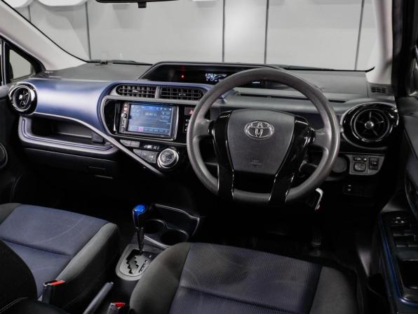 Toyota Aqua I Рестайлинг с пробегом 2017 года, цена 1 170 000 рублей, 152149 км, хэтчбек, Автокод Объявления