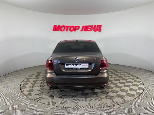Volkswagen Polo V Рестайлинг с пробегом 2015 года, цена 979 000 рублей, 112563 км, седан, Автокод Объявления
