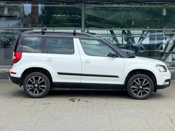 Skoda Yeti I Рестайлинг с пробегом 2015 года, цена 1 150 000 рублей, 180000 км, внедорожник, Автокод Объявления