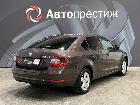 Skoda Octavia III (A7) Рестайлинг с пробегом 2019 года, цена 1 950 000 рублей, 114275 км, лифтбек, Автокод Объявления